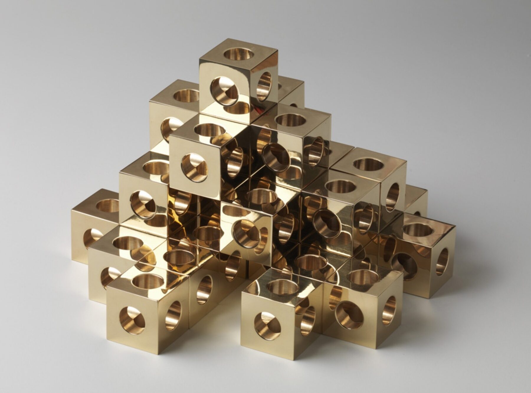 Cube_Studio EO_02