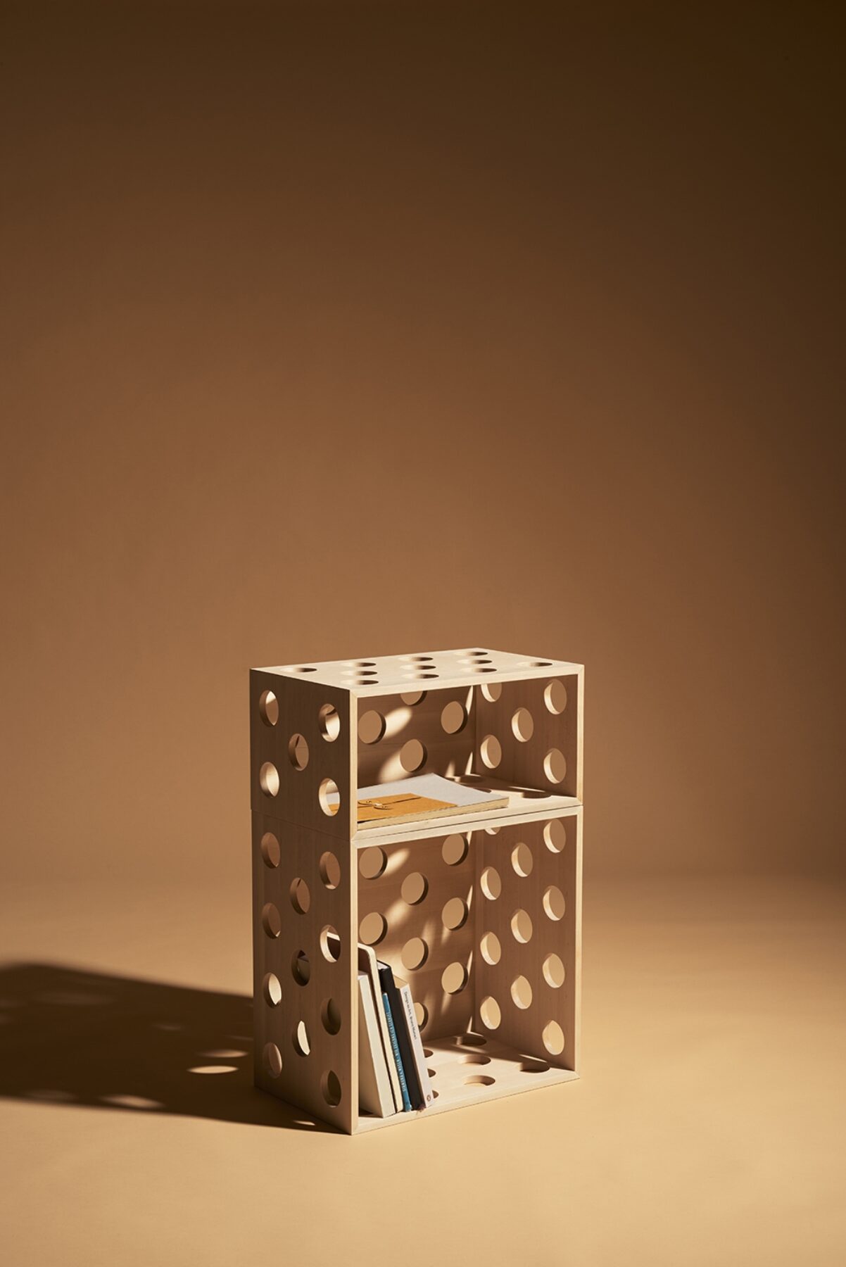 Holed_Box_Wood_08_Studio EO_Low