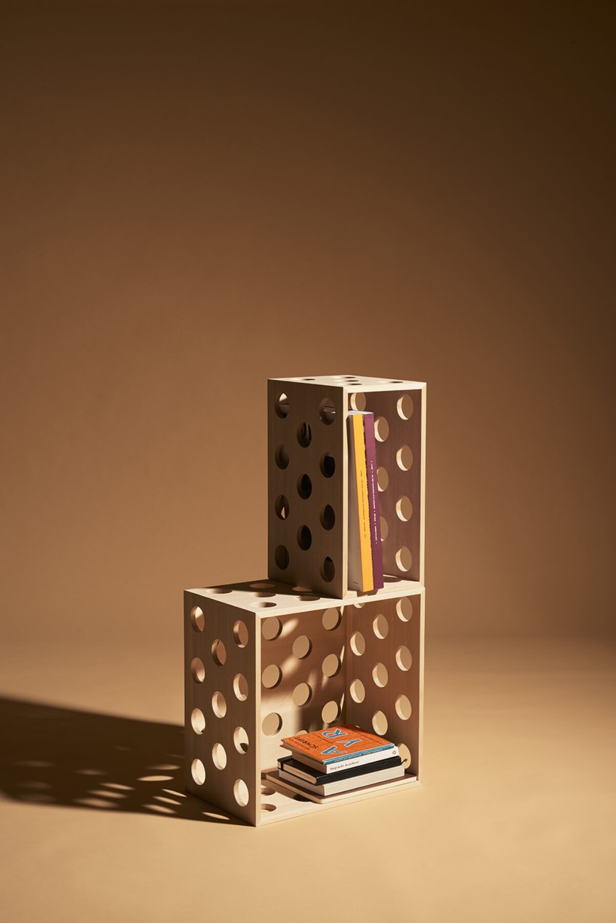 Holed_Box_Wood_09_Studio EO_Low