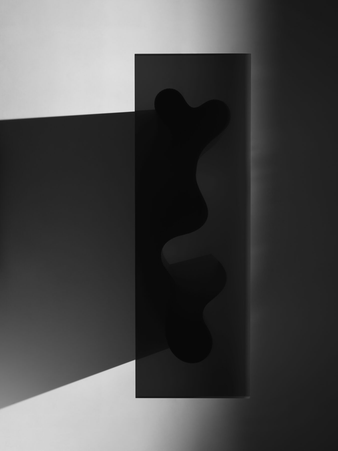 SPINETABLE_BLACK_01