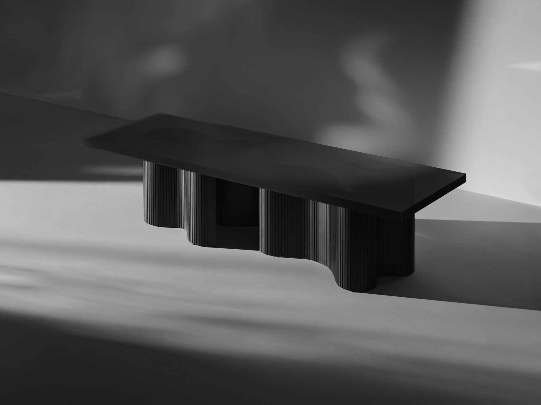 SPINETABLE_BLACK_02